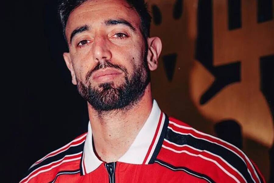 曼联想方设法不加薪挽留B费！给队长减负才能争冠，一数据远逊小贝时代